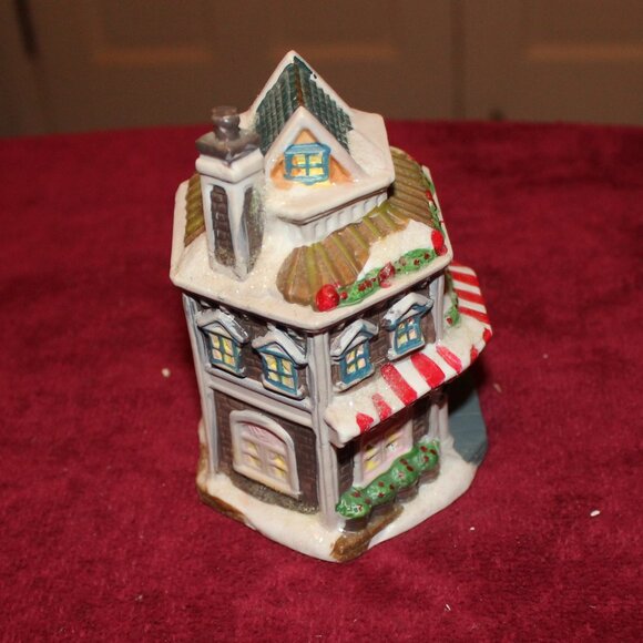 Vintage Cobblestone Corners Christmas Village Restaurant - Picture 4 of 5